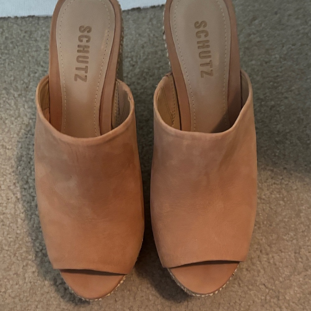 NWOB Schutz Dandara Tan Platform Wedge Sandals - Picture 8 of 8